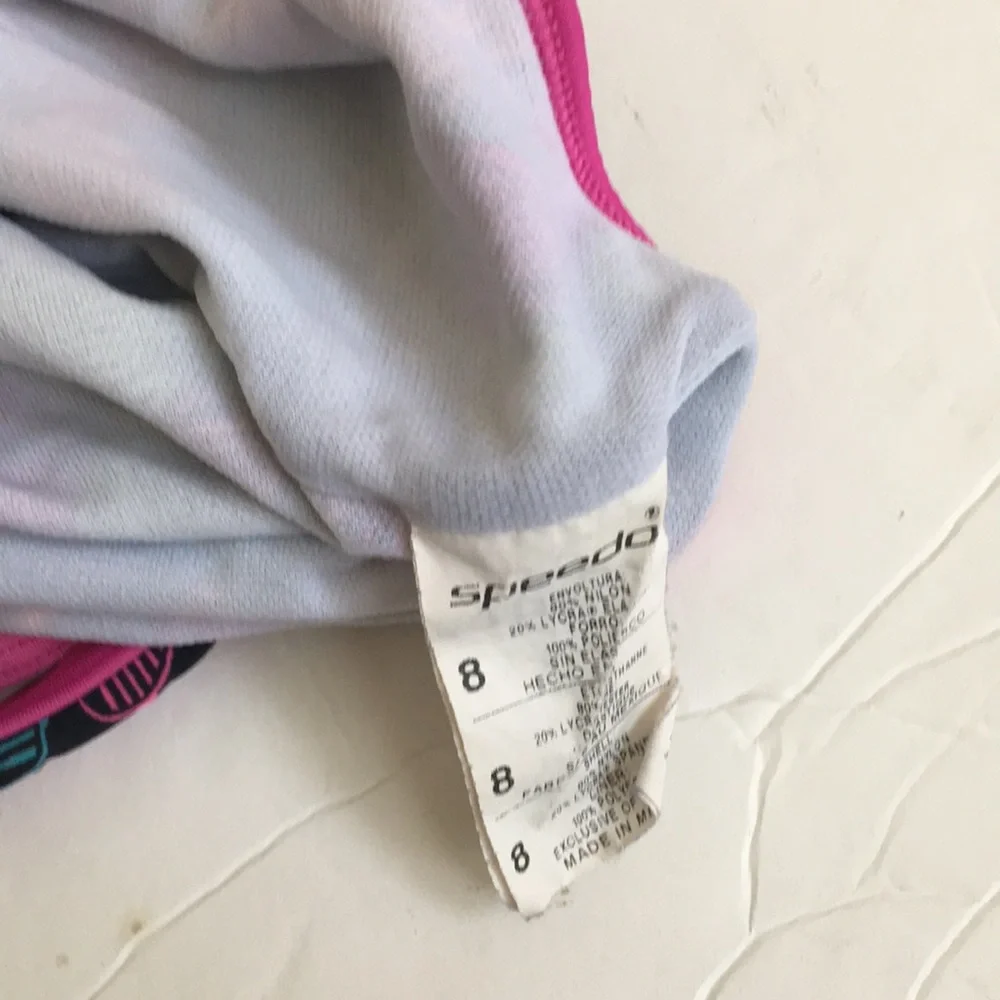 FINAL MARKDOWN Girls speedo swimsuit 8